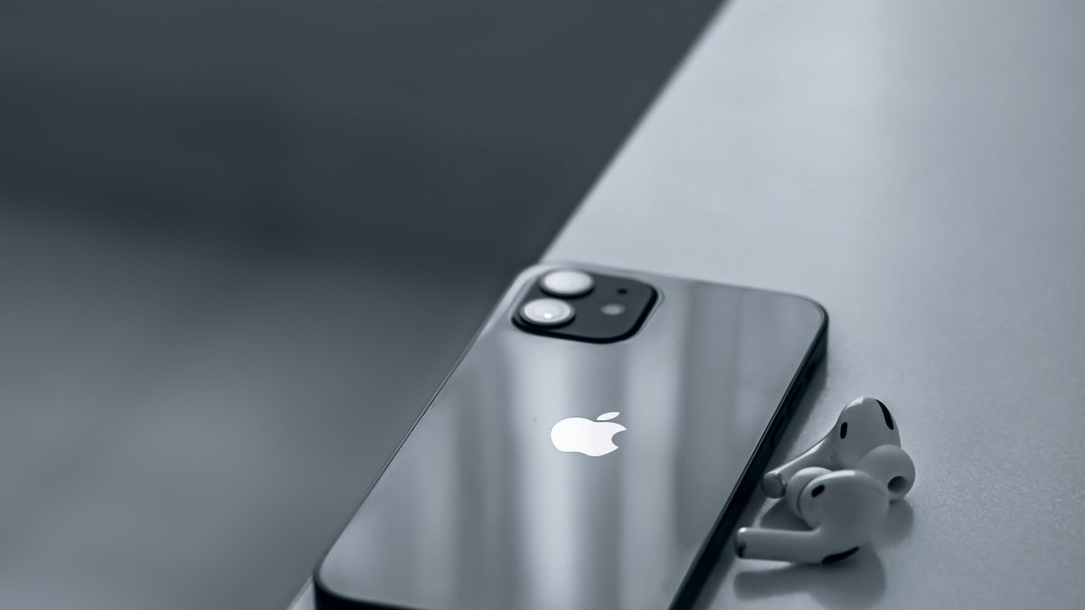 Pourquoi choisir un iphone plutôt qu’un smartphone android ? Les arguments à considérer