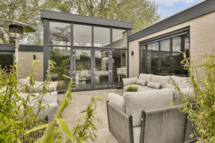 Profiter de son jardin en toutes saisons grâce à une véranda : conseils pour un espace agréable toute l’année